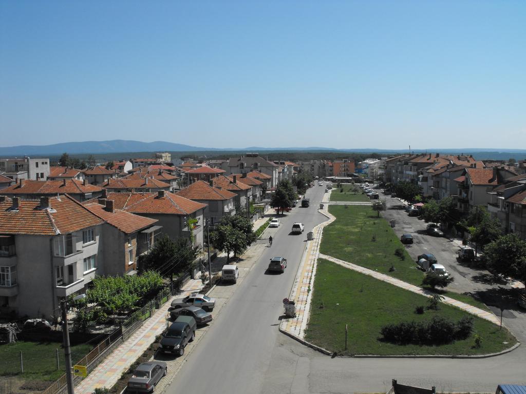 Alba Family Club Hotel Primorsko Exterior photo