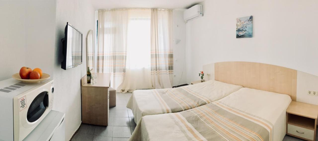 Alba Family Club Hotel Primorsko Exterior photo