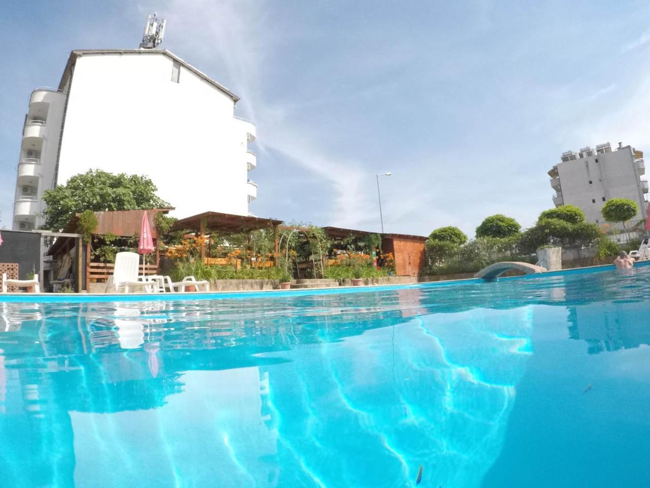 Alba Family Club Hotel Primorsko Exterior photo